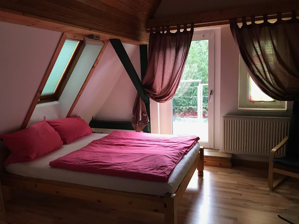 Kunsthaus Kurgan Apartment *